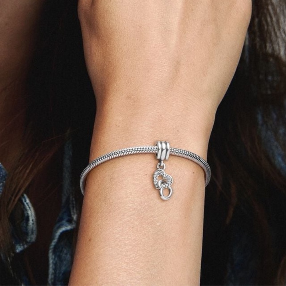Pandora Sterling Silver Interlocking Hearts Charm: Sparkling Symbol of Love NEW